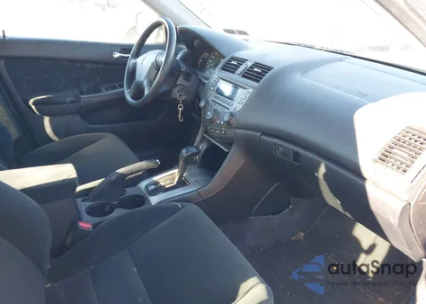 2006 Honda Accord 2.4 Ex z USA, uszkodzony, nr VIN 1HGCM56726A149839